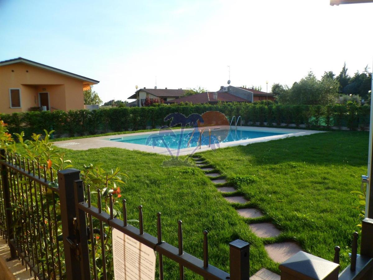 Appartamenti Gli Olmi Lazise Ngoại thất bức ảnh