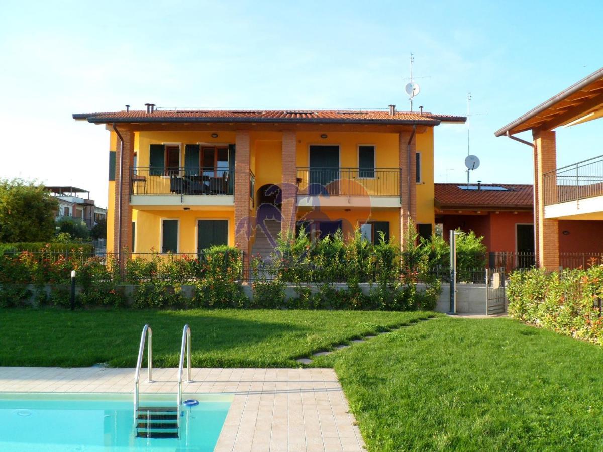 Appartamenti Gli Olmi Lazise Ngoại thất bức ảnh